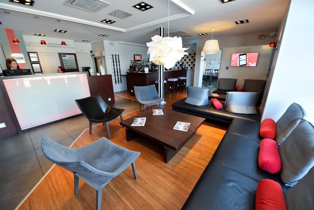 Kyriad Hotel Dijon Gare Екстер'єр фото