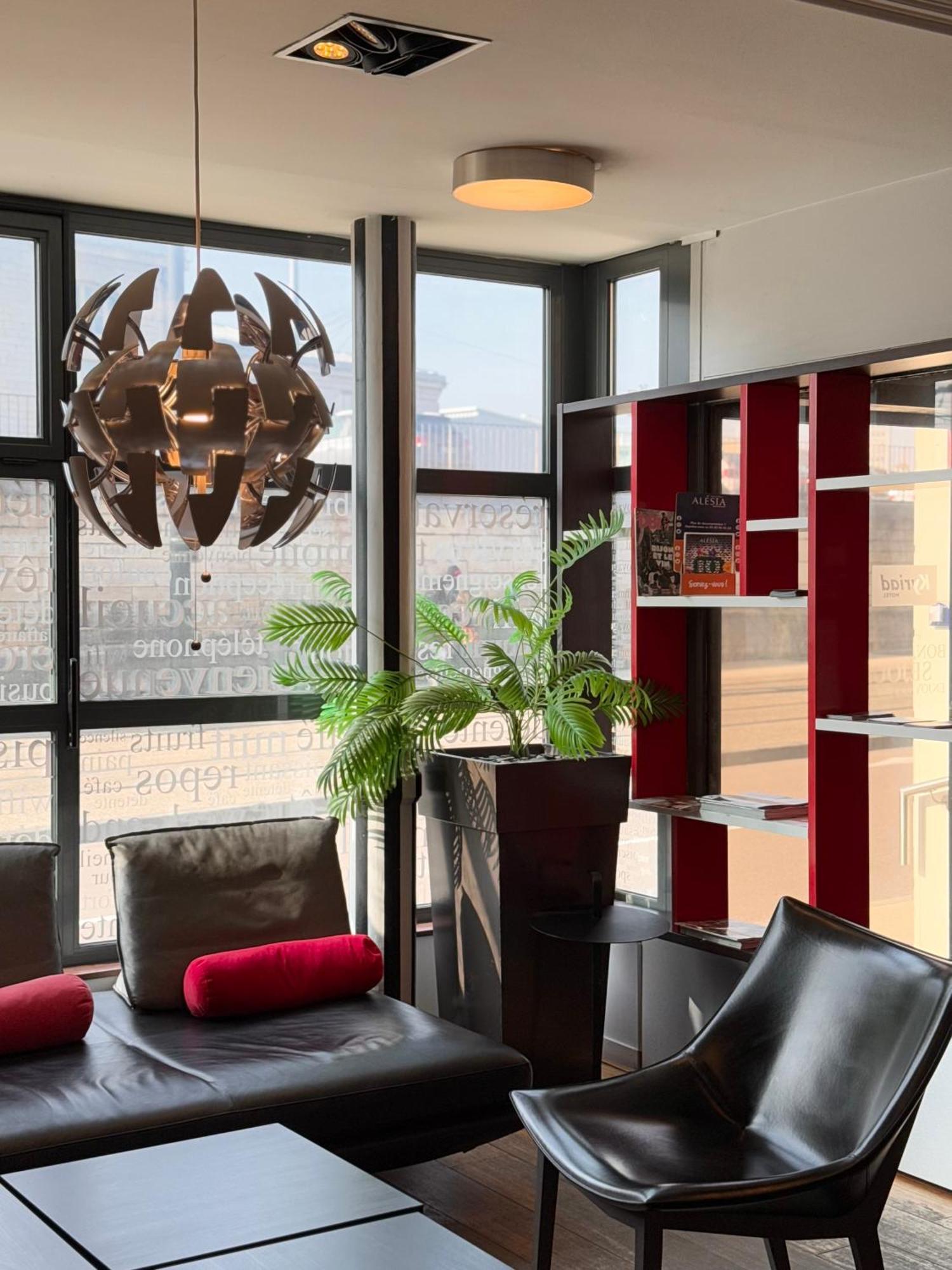 Kyriad Hotel Dijon Gare Екстер'єр фото