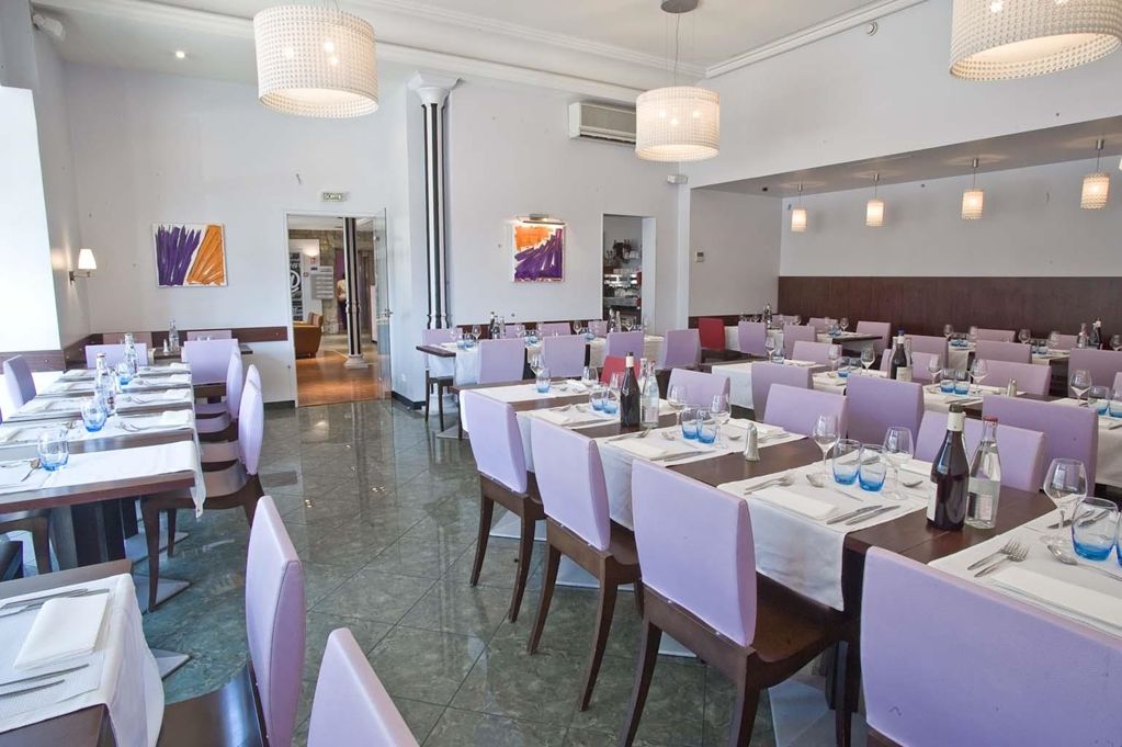 Kyriad Hotel Dijon Gare Екстер'єр фото